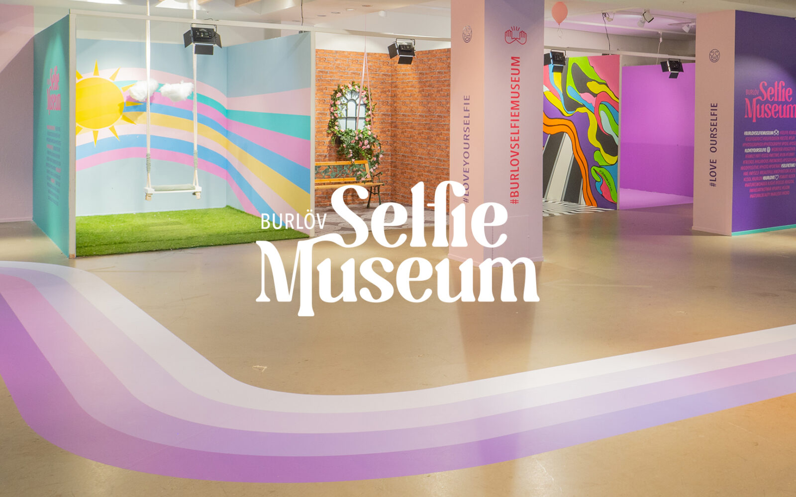 Burlöv Selfie Museums olika fotobås med logga över bilden